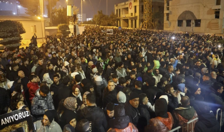 Hatay'da binlerce vatandaş sessiz yürüyüş gerçekleştirdi