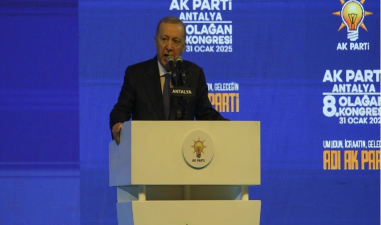 "Sayın Özel oturduğu koltuğun hakkını hala veremedi"