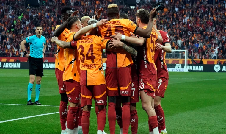 Galatasaray, Sivasspor'u farklı geçti