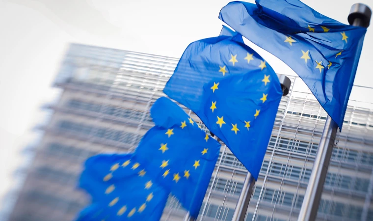 AB Komisyonu, Türk vatandaşlarına Schengen vizelerini kolaylaştırıyor
