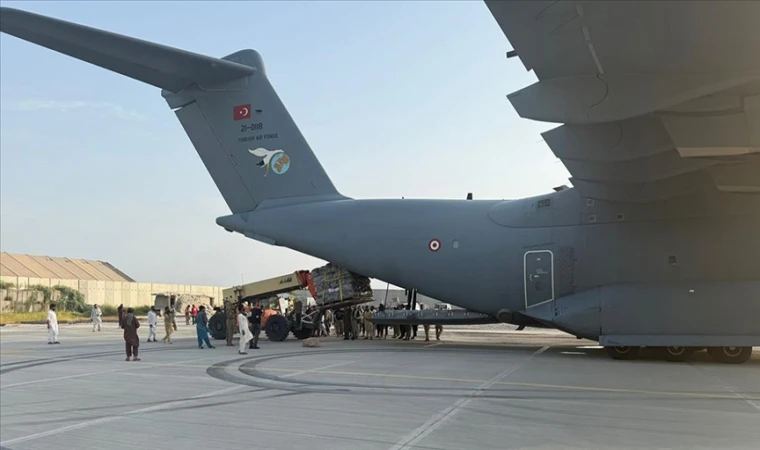 Türkiye, Afganistan'a 25 ton yardım malzemesi