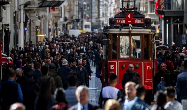 Türkiye'nin nüfusu 85 milyon 980 bini geçti