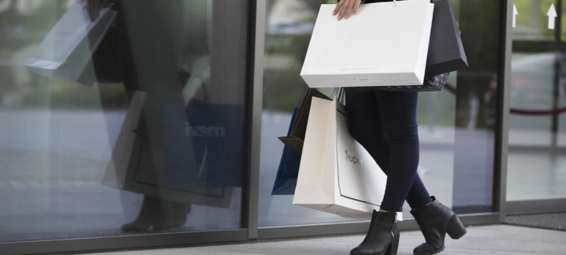 Yerli turistler hediyelik eşyaya 100 milyar liradan fazla harcadı