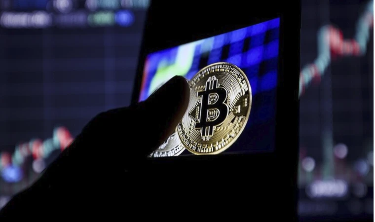 Bitcoin 2 ayın en düşük seviyesine geriledi