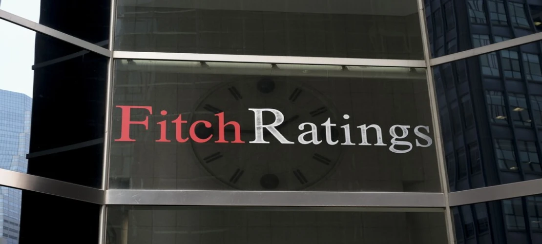 Fitch, petrol piyasasında arz fazlası oluşacağını öngörüyor