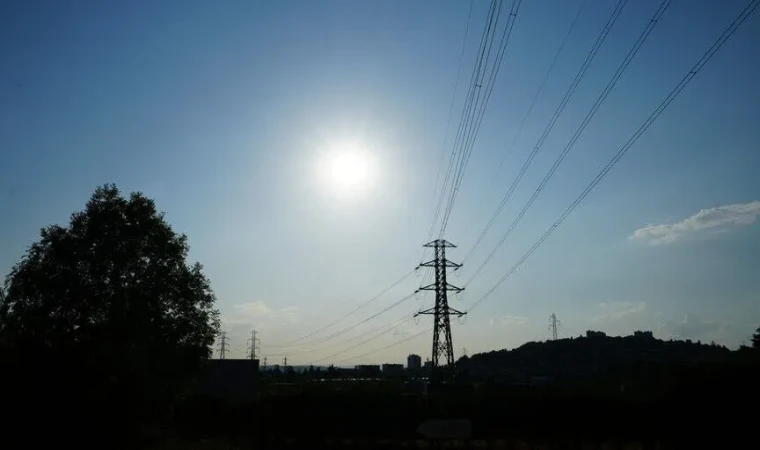 Avrupa'da aşırı sıcaklar ve kuraklık elektrik sistemindeki kırılganlıkları açığa çıkardı