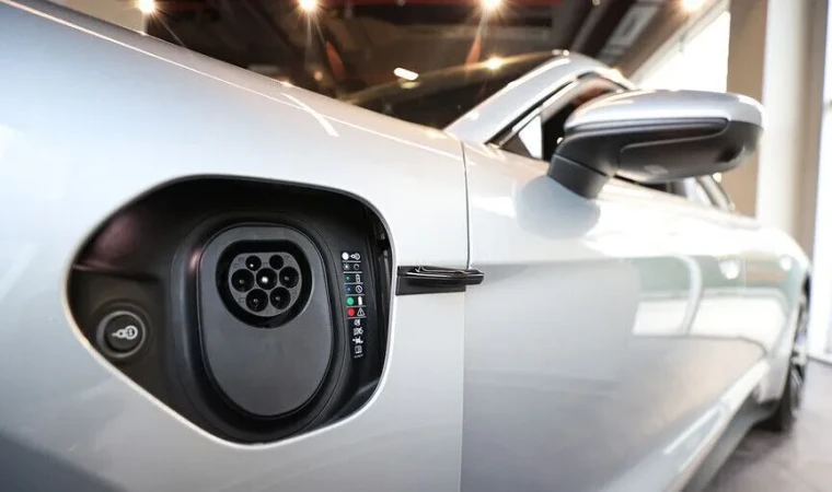 Küresel elektrikli araç satışları 2,15 milyon oldu