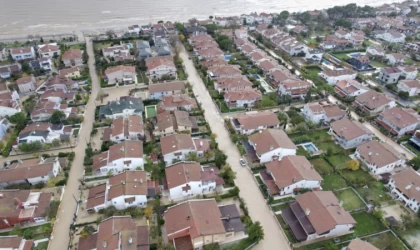 Silivri’de göle dönen sokaklar havadan görüntülendi