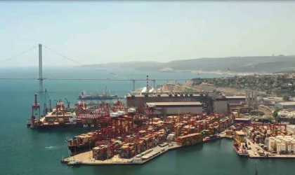 Boğazlardan geçen gemi sayısı yüzde 8,2 arttı