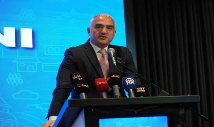 Bakan Ersoy: "Türk turizmini ileriye taşıyacagız"