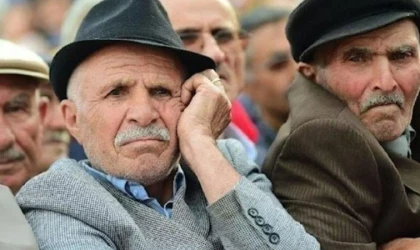 “Emekliye refah payı için temmuzu bekleyelim”