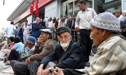 Emekliye on birinci kez destek ödemesi