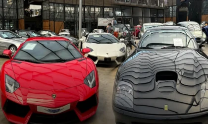 Türkiye’deki ikinci el lüks otomobiller dikkat çekti