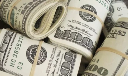 Yıl sonu dolar kuru beklentisi geriledi