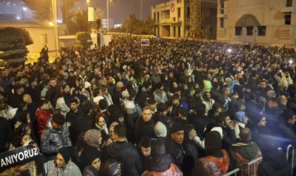 Hatay'da binlerce vatandaş sessiz yürüyüş gerçekleştirdi