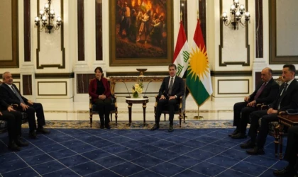 IKBY Başkanı Barzani, terör örgütü PKK’yı silah bırakma çağrısına uymaya çağırdı