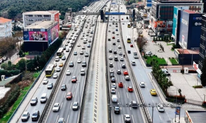 İstanbul’da bayram tatilinde trafik yoğunluğu yüzde 80’e ulaştı