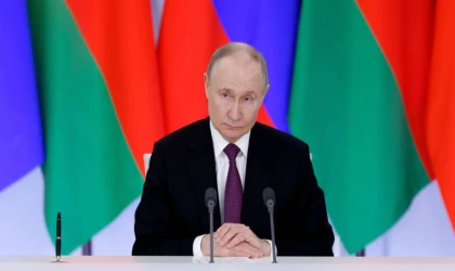 Putin: "Düşmanlıkların durdurulması önerisine katılıyoruz ancak bu kalıcı bir barışa yol açmalı"