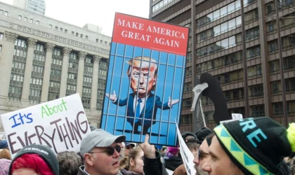 ABD’de binlerce kişi Trump ve Musk’ı protesto etti