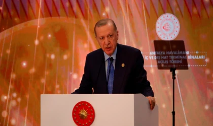"Batı karşısında eğilip bükülenler, dik duruşumuzu anlayamaz"