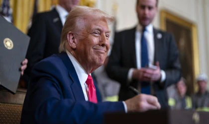 Trump, Çin'e uygulanan gümrük vergisini yüzde 125'e çıkardı