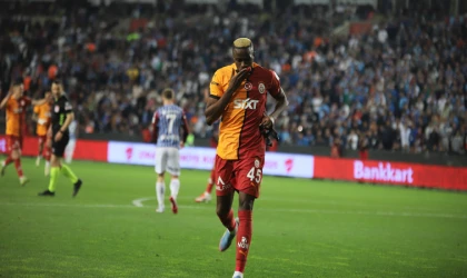 Victor Osimhen, Galatasaray tarihine geçti