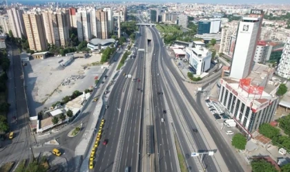 Bayramın ikinci gününde yollar boş kaldı