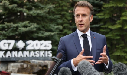 Macron: "İran’da rejim değişikliği Orta Doğu’da kaosa yol açar"