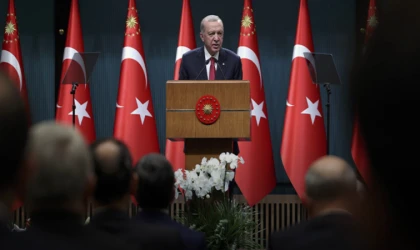 "Türkiye barış diplomasisinin ana merkezlerine dönüşüyor"