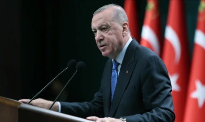 Türkiye, gelecek asrını şekillendirecek çok çetin mücadele yürütmekte
