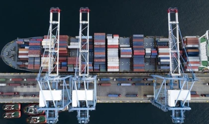 Dış ticaret 8 ayda rekor seviyeye ulaştı