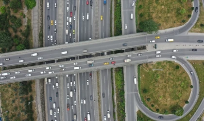 2024’te motorlu kara taşıtları 382,9 milyar km yol yaptı