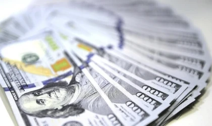 Dolar, yen karşısında 40 yılın en yüksek seviyesinde