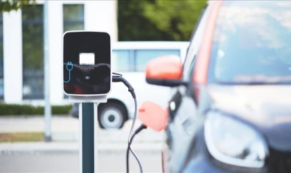 Hafif ticari araç pazarı "elektrikleniyor"