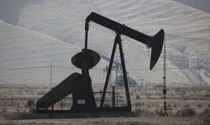 Küresel petrol arzı 13,6 milyon varil altında kaldı
