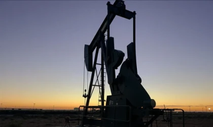 Brent petrol yüzde 5'e yakın yükseldi